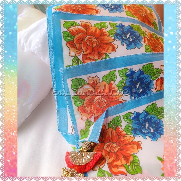 New Set of 5 Vintage design Handkerchief - Picture 9 of 9